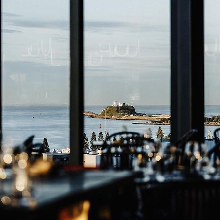 Crystalbrook Kingsley Hotel Newcastle Exterior foto View from the restaurant